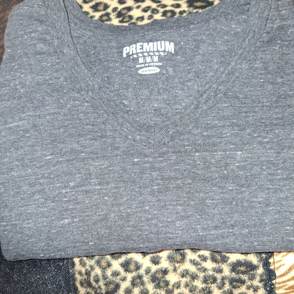 Old Navy Premium Gray V-Neck T-Shirt